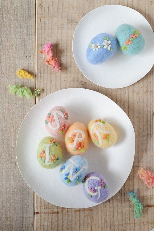 フェルト羊毛で作る、かんたんカラフルイースターエッグ