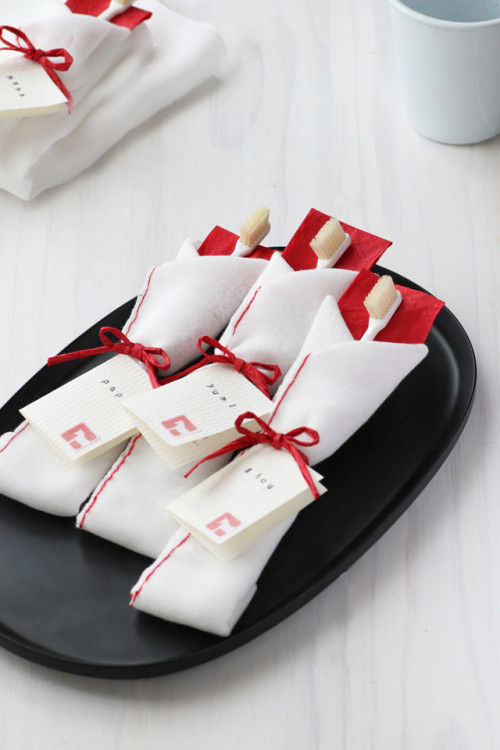 新年は家族に「祝い歯ブラシ」を～１年のお口の健康を願って！