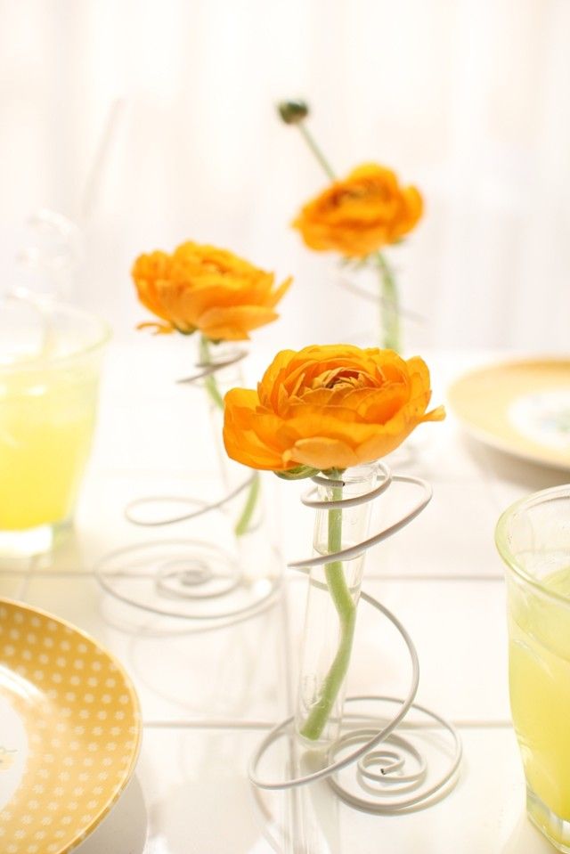 ワイヤーで作る、くるくるお花のスタンド