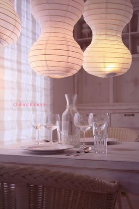 モダンなインテリア提灯（200円？！）でしっとりと秋先取り