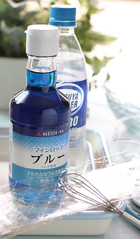 定番のかき氷シロップを使って・涼しげ爽やかゼリー