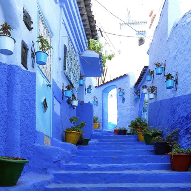 一度は写真に撮りたい！ モロッコの青い街「シャウエン」