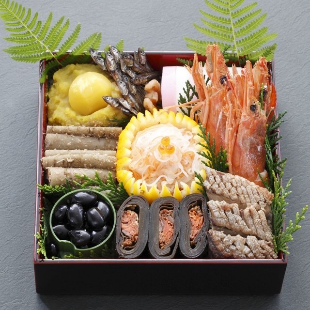 おせち料理を綺麗に盛りつけるコツ