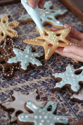 流行のアイシングで手作りクッキー