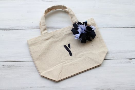 ステンシルプレートで簡単に！イニシャルトートバッグ