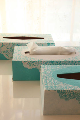 レースプリントのティッシュボックス