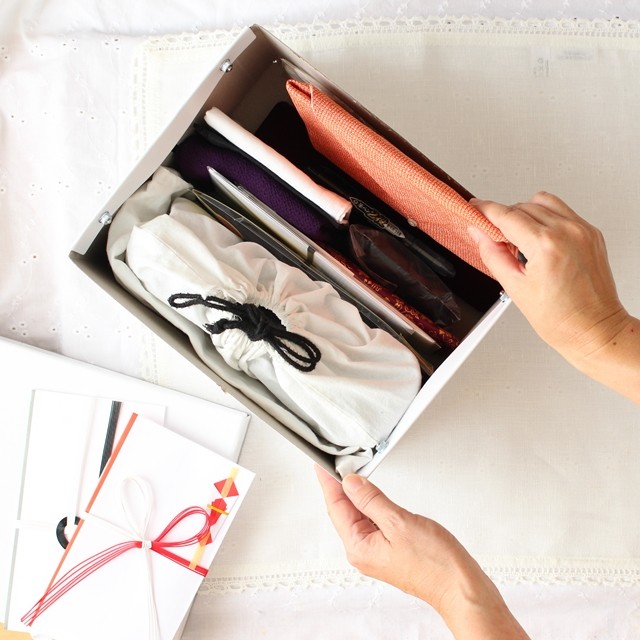 急なお知らせでも安心！ 冠婚葬祭の収納アイデアと内袋の折り方