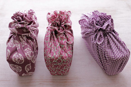 お昼が楽しみ！お花のようなお弁当包み