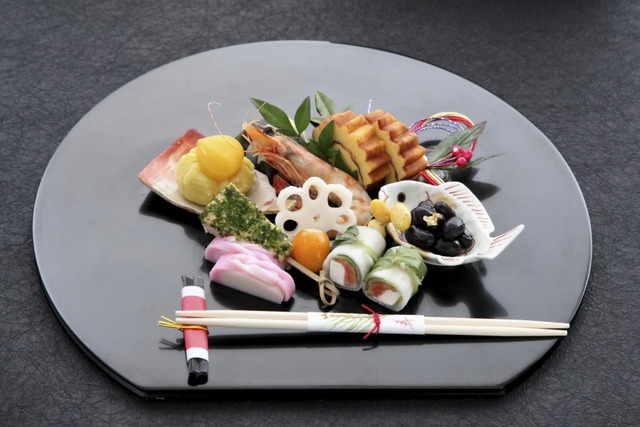 1人前のお節をおしゃれに盛りつけるコツとは？