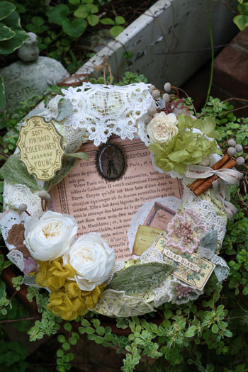 新発想！コラージュでリース