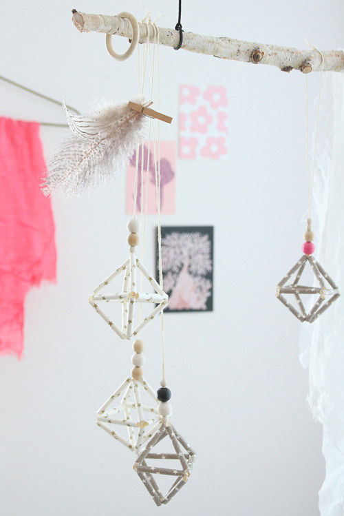 ペーパーストローでキュートなモビール！フィンランドのヒンメリ（HIMMELI）アレンジ