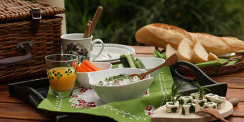 たった１５秒で出来上がる！混ぜるだけお洒落なサーモンディップ