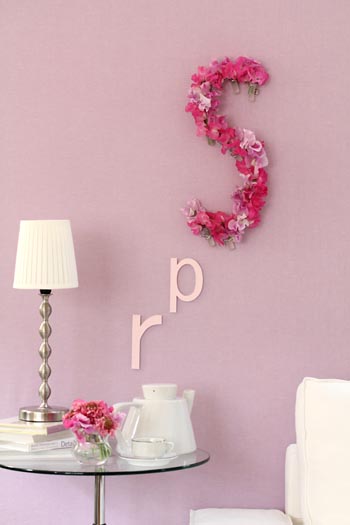 園芸ワイヤーを使ったモノグラムリース