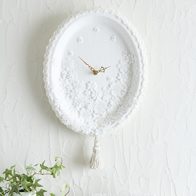 100均紙皿で簡単カルトナージュ～ホワイトエレガントな時計作り♪