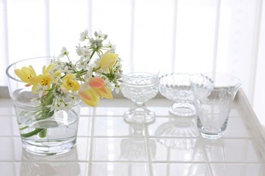 初めてでも簡単！ガラス花器のおしゃれな生け方