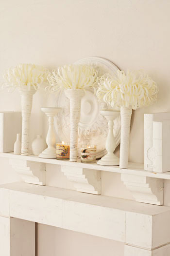 白いインテリアのためのビッグフラワー