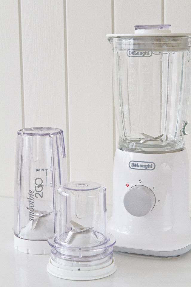 操作は簡単！　シンプルなブレンダーで話題のスムージーを作っちゃお‼