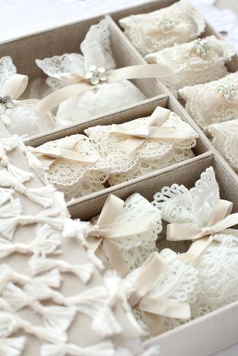 エレガントで可愛い、レースでサシェ作り